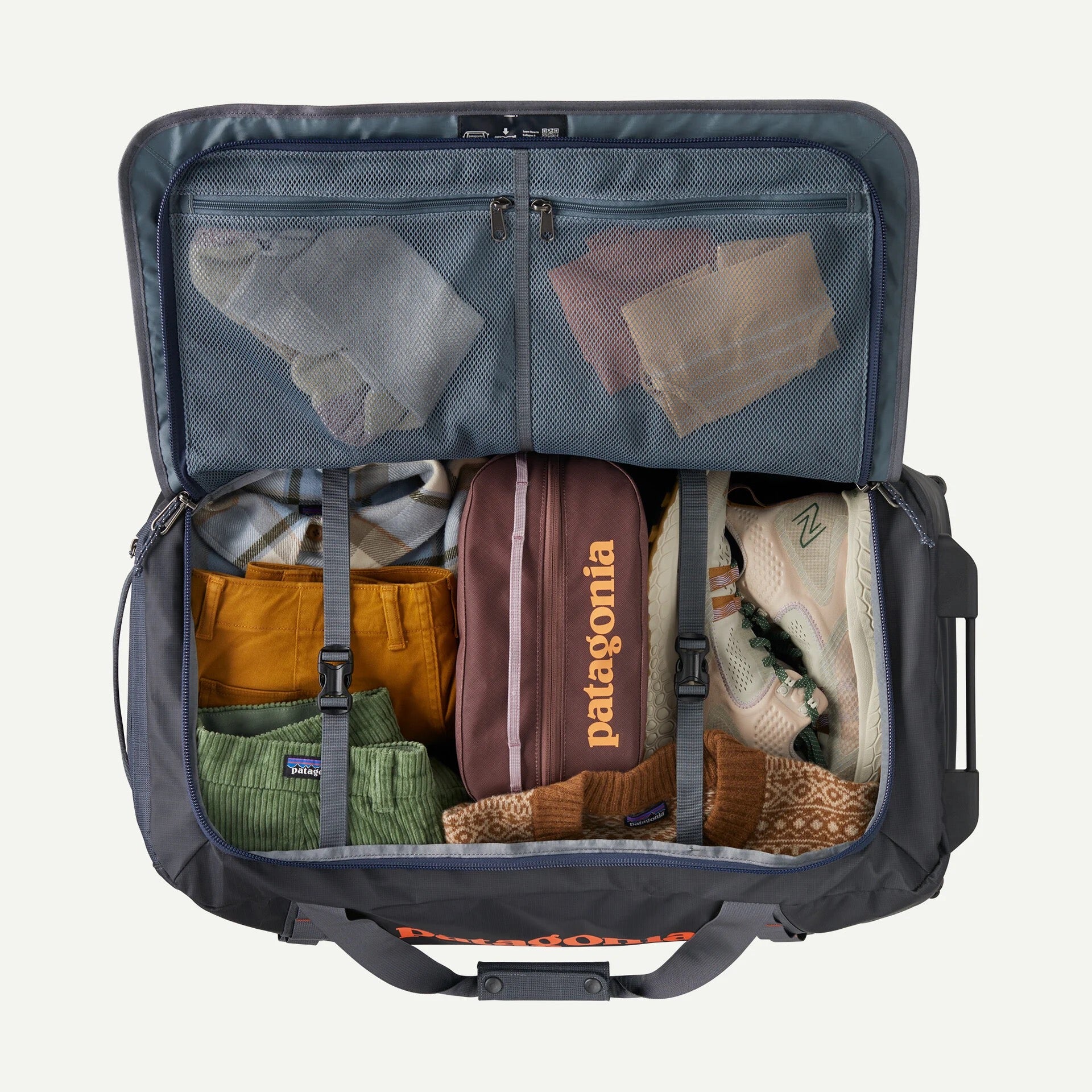 BLACK HOLE WHEELED DUFFEL 70L
