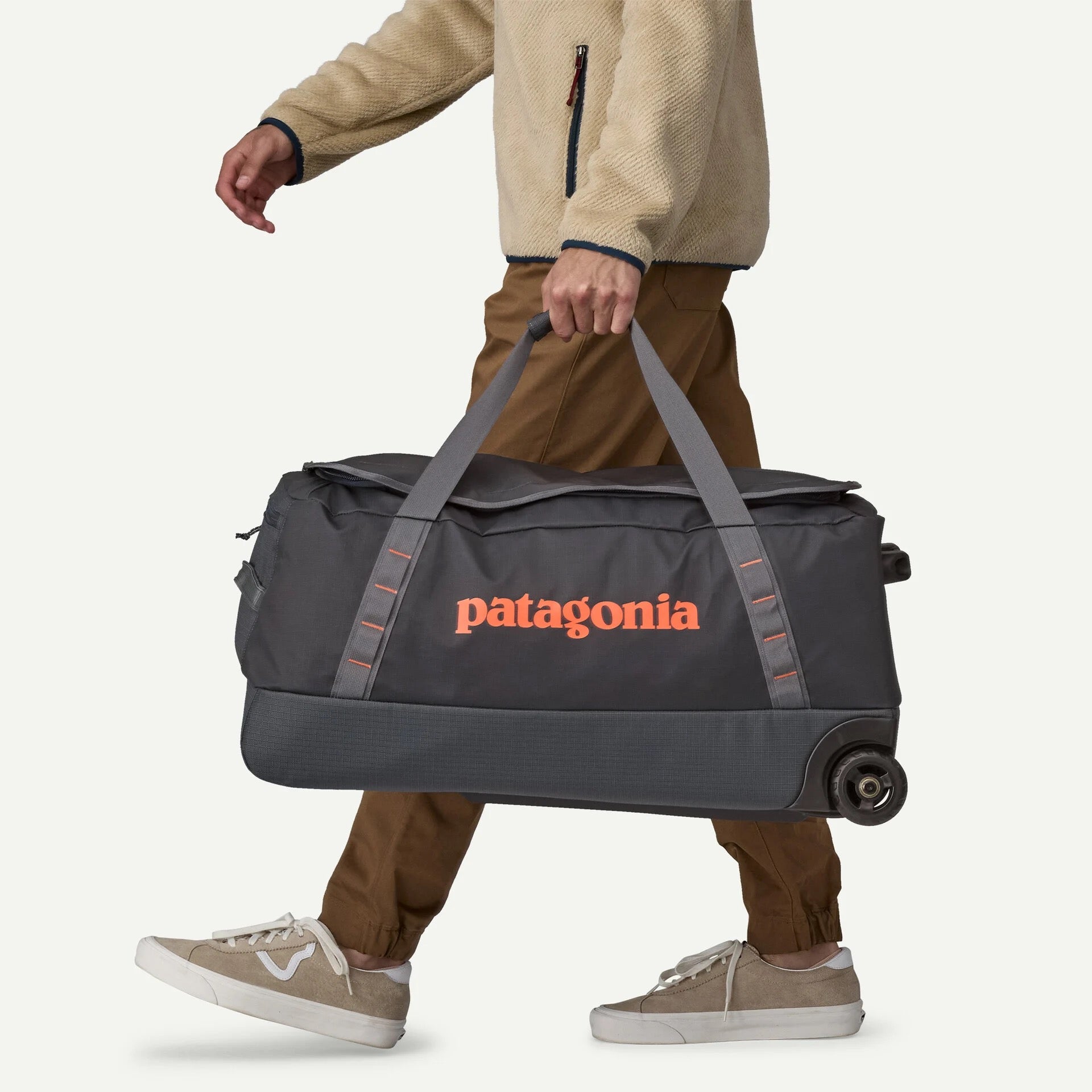 BLACK HOLE WHEELED DUFFEL 70L