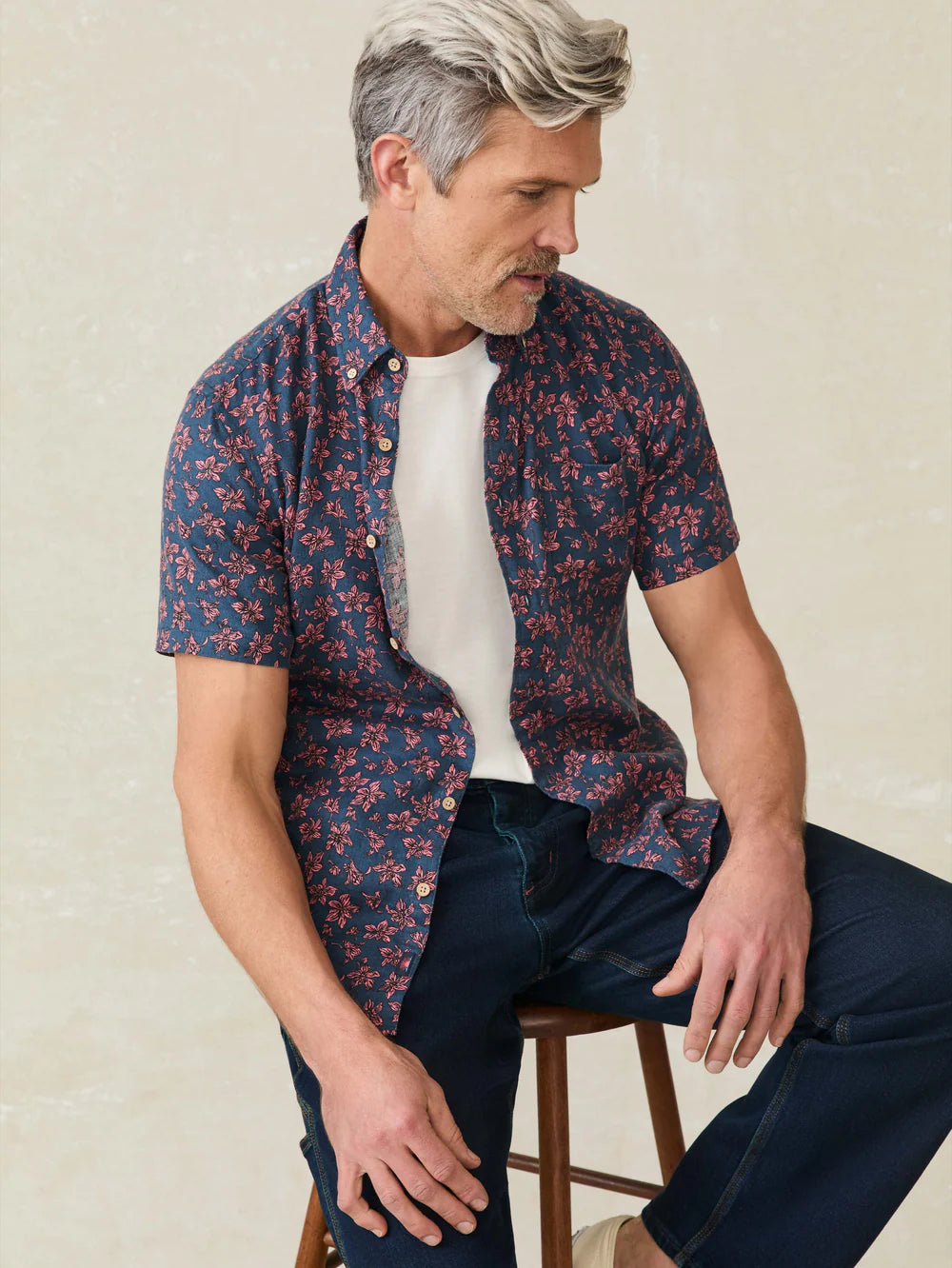 SHORT-SLEEVE BREEZE SHIRT