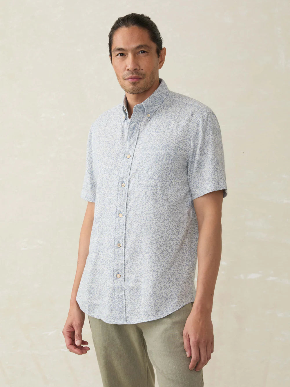 SHORT-SLEEVE BREEZE SHIRT