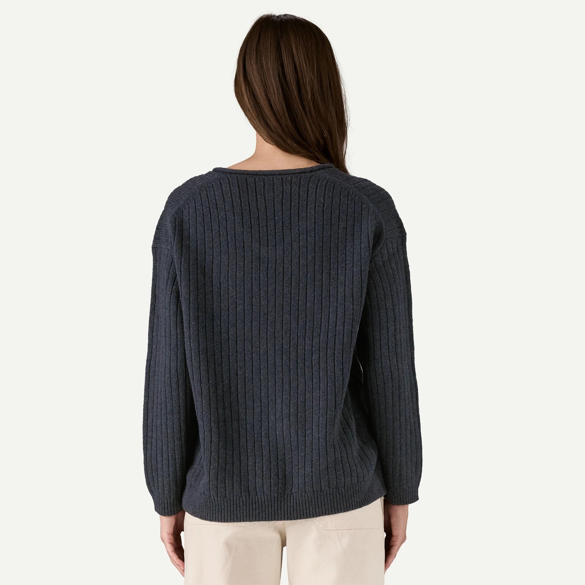 W'S RECYCLED WOOL-BLEND V-NECK SWEATER