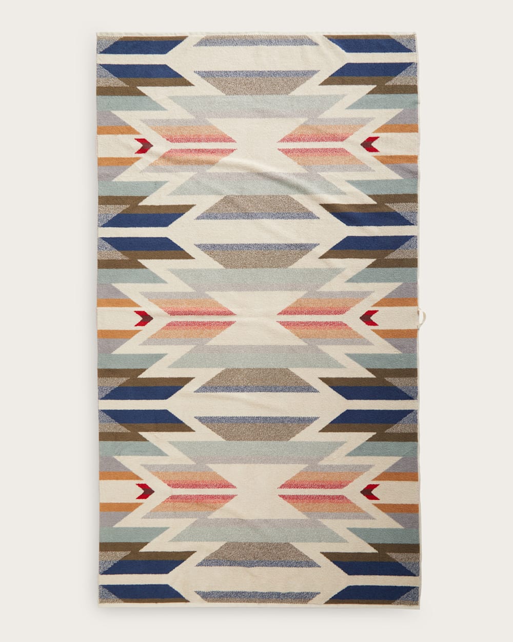 PENDLETON OVERSIZED SPA TOWEL