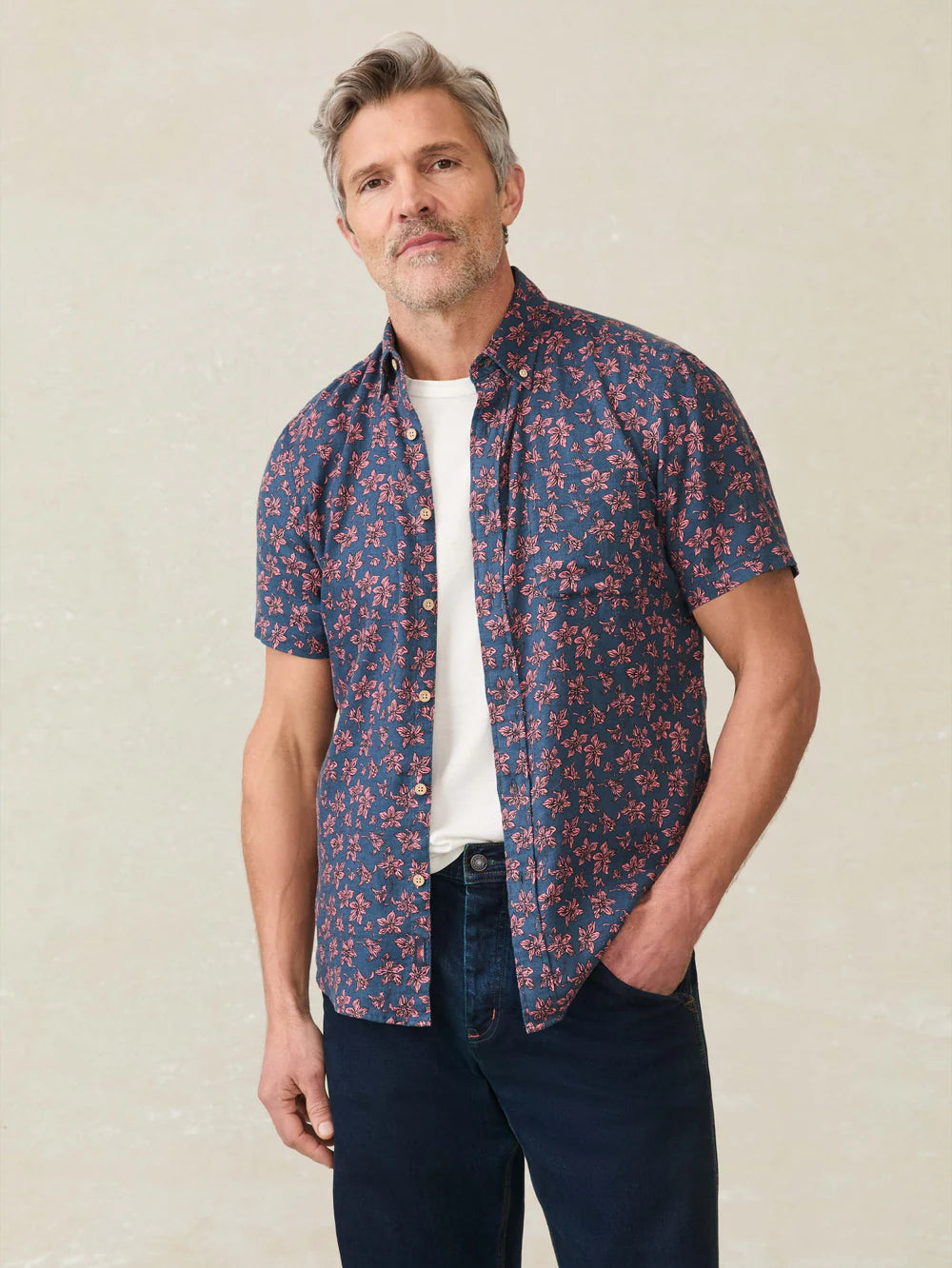 SHORT-SLEEVE BREEZE SHIRT