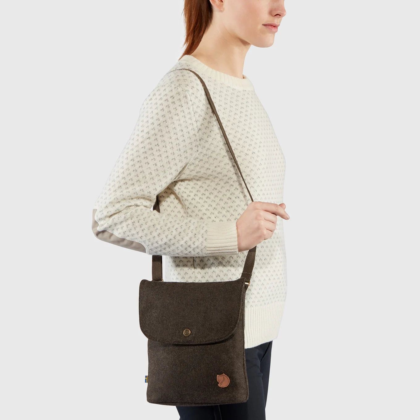 NORRVAGE POCKET SHOULDER BAG