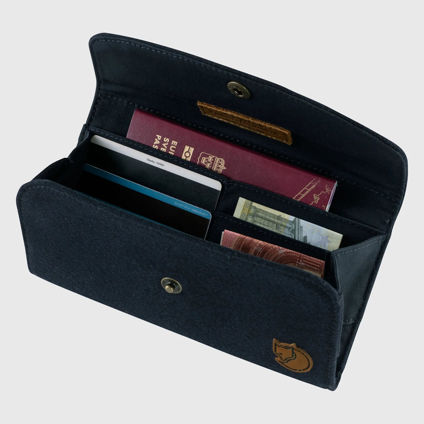 NORRVAGE TRAVEL WALLET
