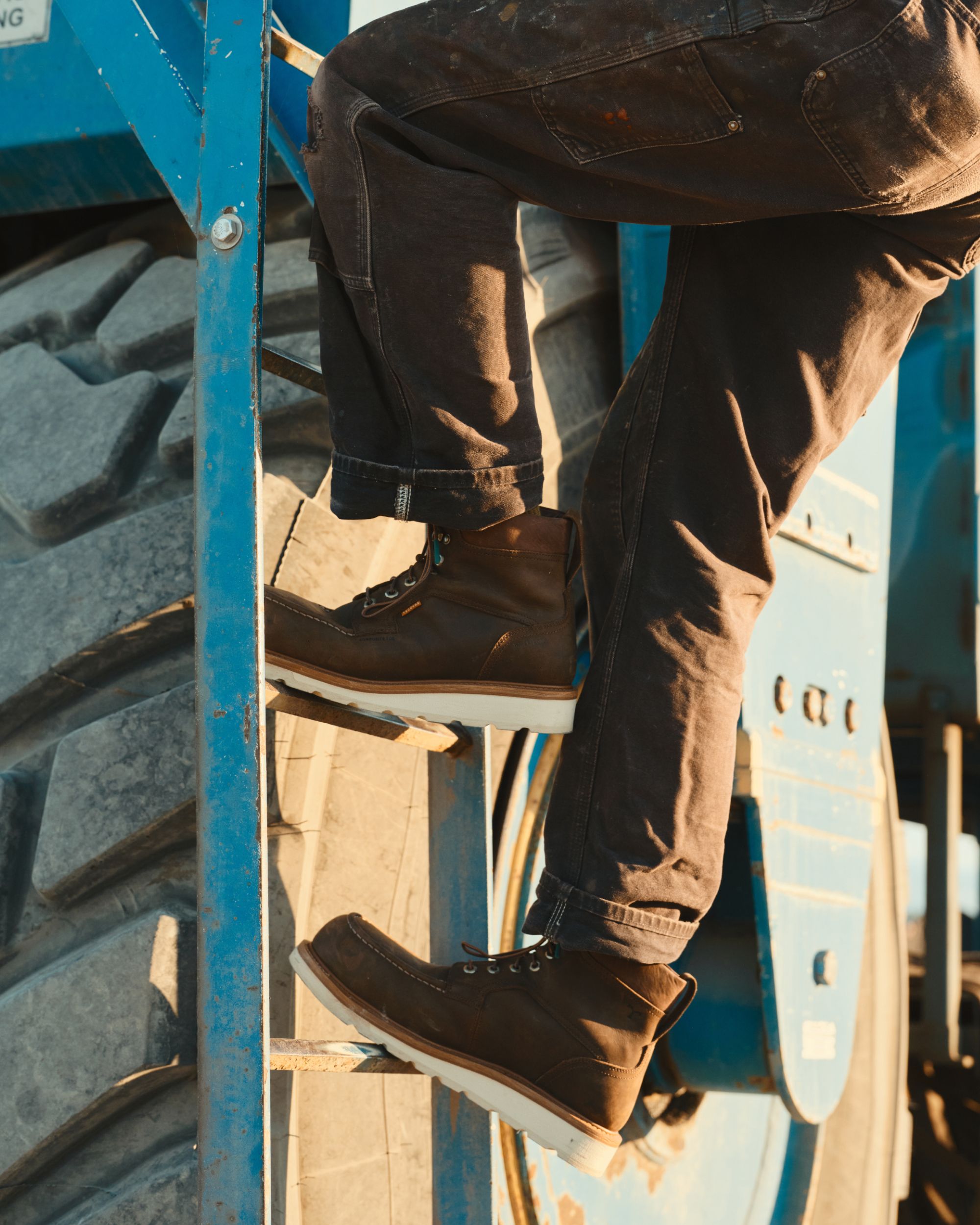 THE LONGHAUL WATERPROOF MOC COMP TOE WORK BOOT - COWHIDE