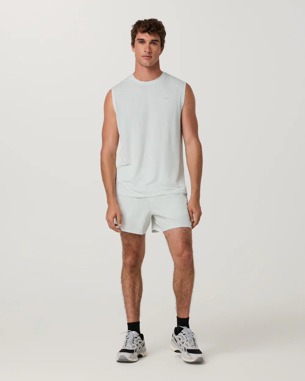 M'S SLEEVELESS STRATO BREATHE TANK