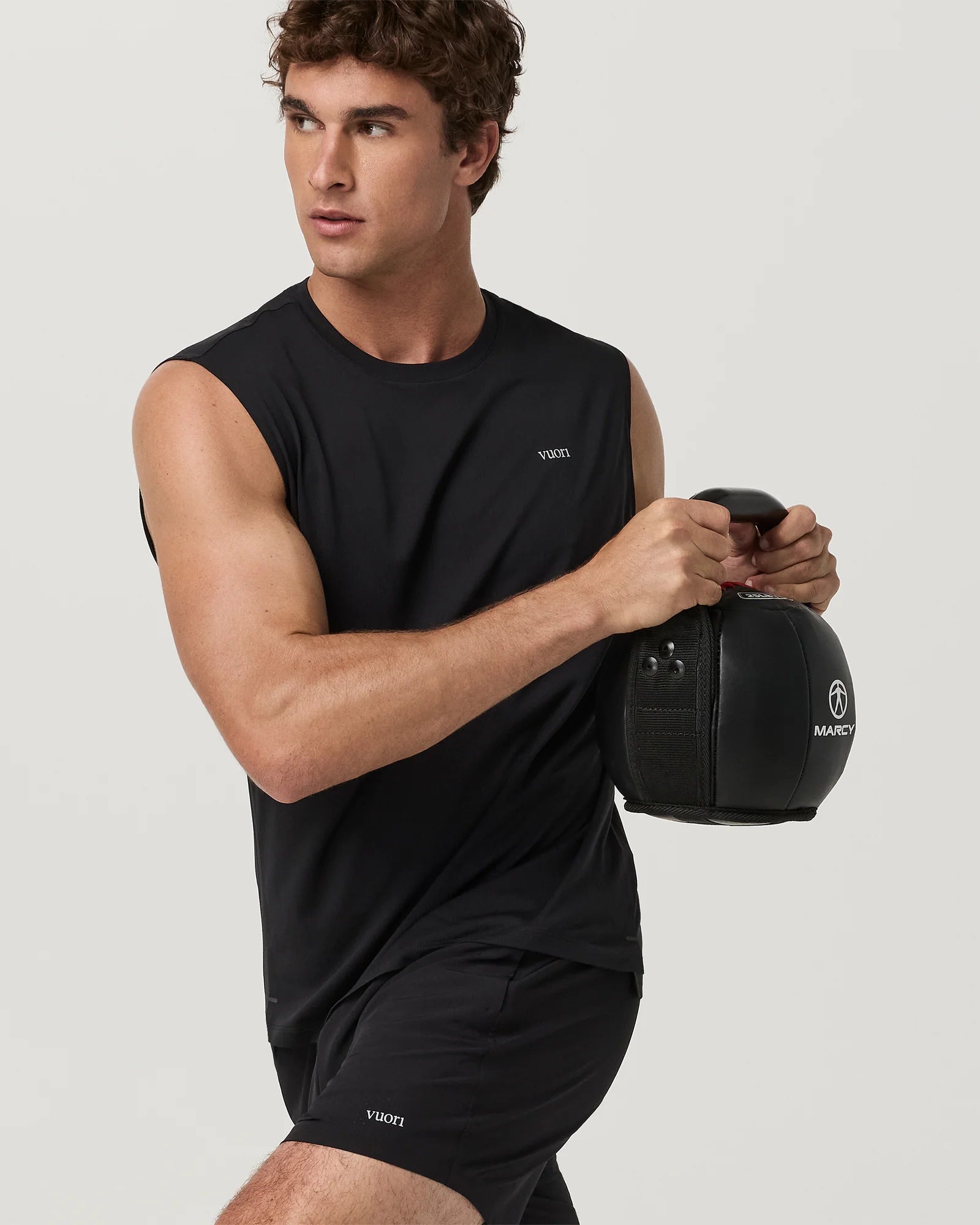M'S SLEEVELESS STRATO BREATHE TANK