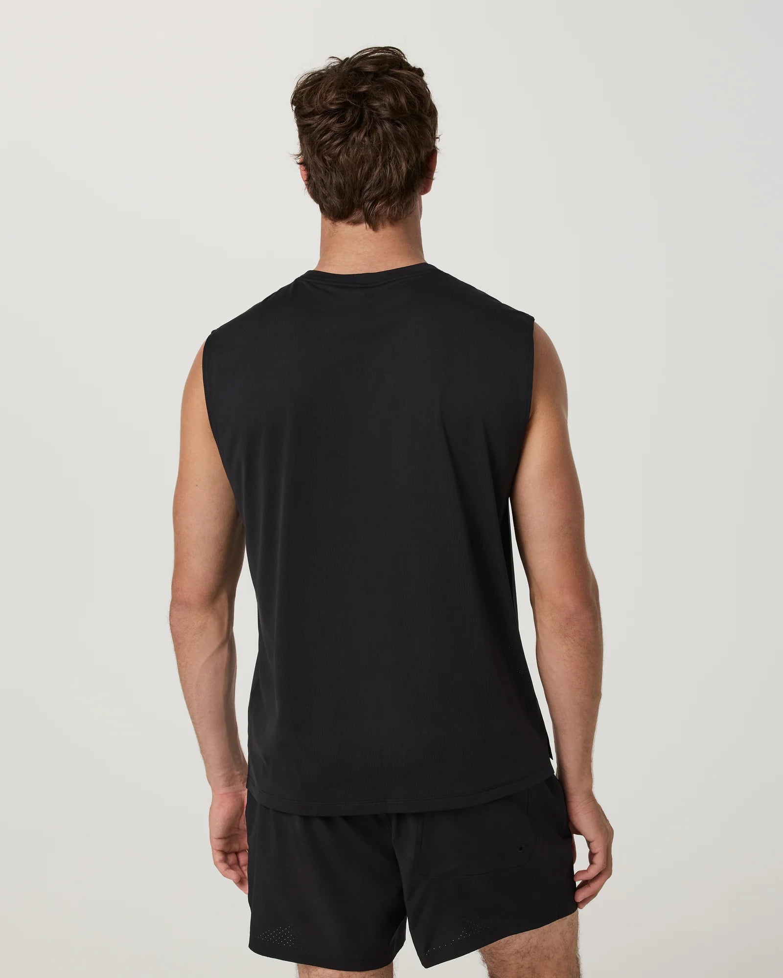 M'S SLEEVELESS STRATO BREATHE TANK